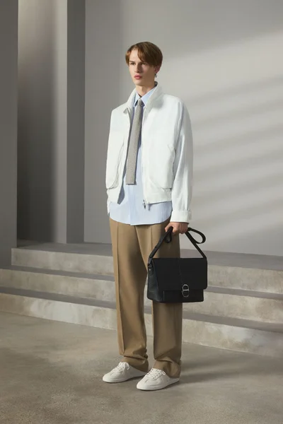 Look 9